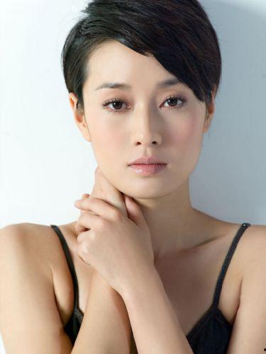 年轻明星平面代言,年轻明星代言新潮流